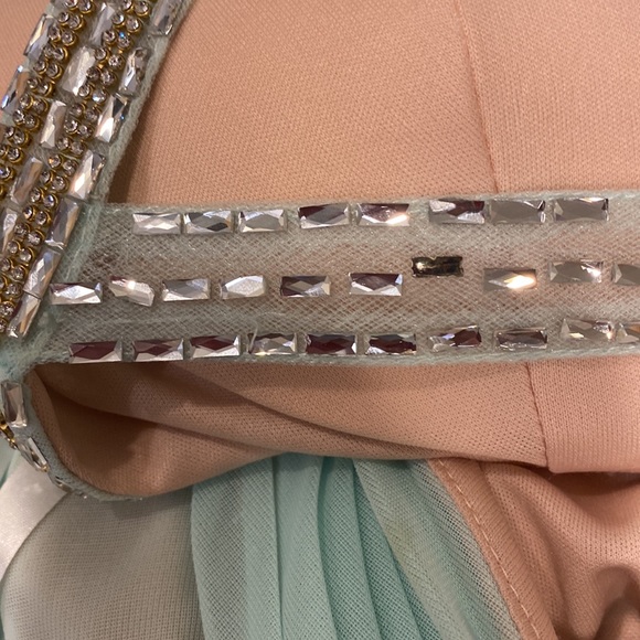 Terani Couture Exclusive design $100 - Picture 11 of 12